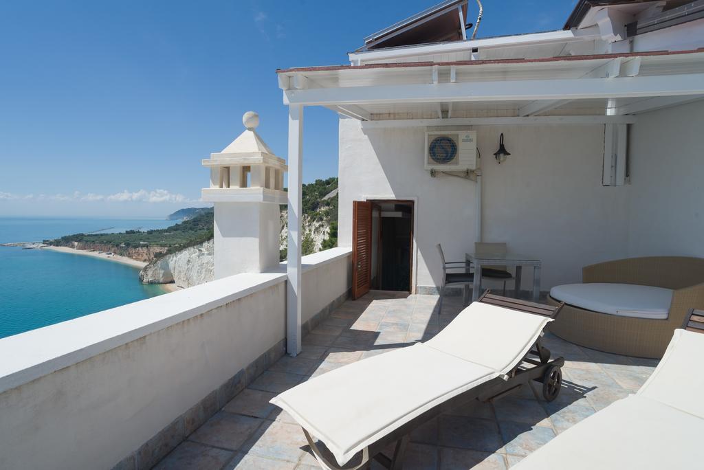 Villa Scapone Mattinata Exterior foto